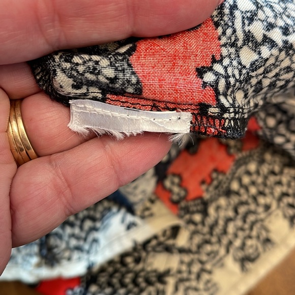 🌸Vintage American Blues cold shoulder long sleeve top - Picture 9 of 9